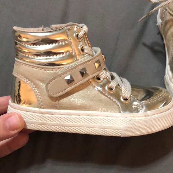 Girls GORGEOUS Gold Hi-top Sneakers - Picture 2 of 7